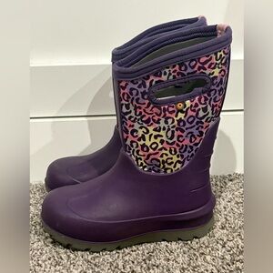 Bogs Neoprene Purple Leopard Print Boots Big Kids Size 1Y Good to -35 degrees